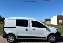 Utilitarios - Renault Kangoo 2023 Nafta 115000Km - En Venta