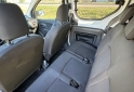 Utilitarios - Renault Kangoo 2023 Nafta 115000Km - En Venta