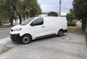 Utilitarios - Peugeot Expert 2022 Diesel 111111Km - En Venta