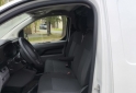 Utilitarios - Peugeot Expert 2022 Diesel 111111Km - En Venta
