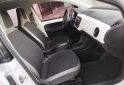 Autos - Volkswagen UP HIGH 2017 Nafta 95000Km - En Venta