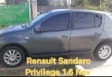 Autos - Renault Sandero privillige 2013 Nafta 237000Km - En Venta