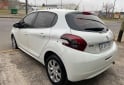 Autos - Peugeot 208 2016 Nafta 112000Km - En Venta