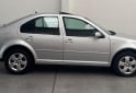 Autos - Volkswagen Bora 2.0 2009 Nafta 203000Km - En Venta