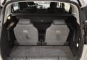 Autos - Peugeot 7 asientos 2014 Nafta 192000Km - En Venta