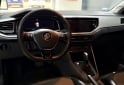 Autos - Volkswagen Virtus highline 2022 Nafta 61000Km - En Venta