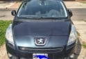 Autos - Peugeot 5008 Allure plus 2014 Nafta 140000Km - En Venta