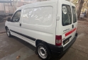 Utilitarios - Citroen Berlingo hdi 2021 Diesel 140000Km - En Venta