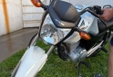 Motos - Honda New titan 2017 Nafta 28000Km - En Venta