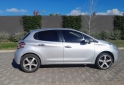 Autos - Peugeot 208 allure 2013 Nafta 126000Km - En Venta