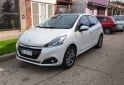 Autos - Peugeot 208 Feline 2018 Nafta 60000Km - En Venta