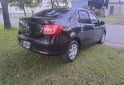 Autos - Renault logan 2015 GNC 140000Km - En Venta
