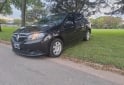 Autos - Renault logan 2015 GNC 140000Km - En Venta