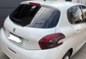 Autos - Peugeot 208 2019 Nafta 77000Km - En Venta