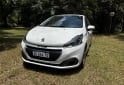 Autos - Peugeot 208 2019 Nafta 80000Km - En Venta