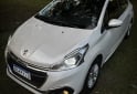 Autos - Peugeot 208 2018 Nafta 82000Km - En Venta