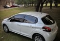 Autos - Peugeot 208 2018 Nafta 82000Km - En Venta