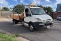 Camiones y Grúas - Iveco daily 2012 con Grua AXXION 3.2 Tn - En Venta