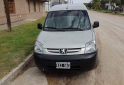 Utilitarios - Peugeot Partner 2011 Nafta 125000Km - En Venta
