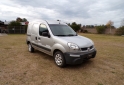 Utilitarios - Renault kangoo furgon 2012 Nafta 240000Km - En Venta