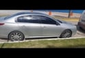 Autos - Renault Sedan 4 puertas 2012 Nafta 199900Km - En Venta