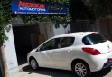 Autos - Peugeot 308 2013 Nafta 142000Km - En Venta