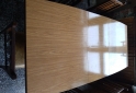 Hogar - Mesa extensible de madera y 6 sillas - En Venta