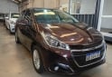 Autos - Peugeot 208 2019 Nafta 62000Km - En Venta