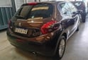 Autos - Peugeot 208 2019 Nafta 62000Km - En Venta
