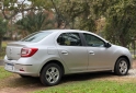 Autos - Renault Logan Privilege 2017 GNC 111111Km - En Venta