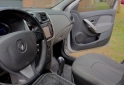 Autos - Renault Logan Privilege 2017 GNC 111111Km - En Venta