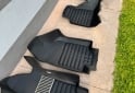 Accesorios para Autos - Juego de alfombras termoformadas Ziel - En Venta