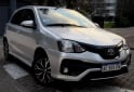 Autos - Toyota XLS 2020 Nafta 48000Km - En Venta