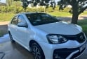 Autos - Toyota Ethios 2023 Nafta 98000Km - En Venta