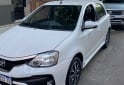 Autos - Toyota Estíos Platinium 2018 Nafta 77000Km - En Venta