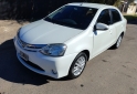 Autos - Toyota Etios xls full 2015 Nafta 142800Km - En Venta