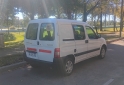Utilitarios - Peugeot Partner Familiar. 2016 GNC 135000Km - En Venta