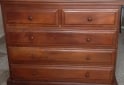 Hogar - Cómoda y mesa de luz - En Venta