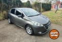 Autos - Peugeot 208 allure 1.5 Touchscree 2014 Nafta 124000Km - En Venta