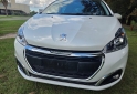 Autos - Peugeot 208 felline 2019 Nafta 123000Km - En Venta