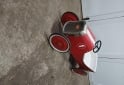 Otros - Auto a pedal de metal - En Venta