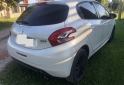 Autos - Peugeot 208 allure touchscreen 2016 Nafta 143800Km - En Venta