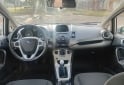 Autos - Ford Fiesta kinetic se plus 2013 Nafta 130000Km - En Venta
