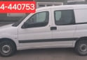 Utilitarios - Peugeot Partner 2021 Diesel 104000Km - En Venta