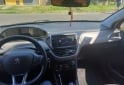Autos - Peugeot 208 Aluure Touch 1,5 2016 Nafta 153000Km - En Venta