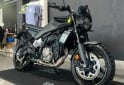 Motos - Husqvarna Svartpilen 250 2025 Nafta 2513Km - En Venta