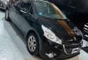Autos - Peugeot 208 2014 Nafta 90000Km - En Venta