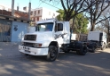 Camiones y Gr�as - Vendo 1218 mod 2000 soy titular Vtv laburando. Veo todo posible permuta - En Venta