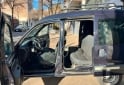 Utilitarios - Renault Kangoo grand confort 1.5 2015 Diesel 170000Km - En Venta