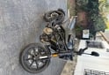 Motos - Husqvarna Svartpilen 200 2022 Nafta 3232Km - En Venta